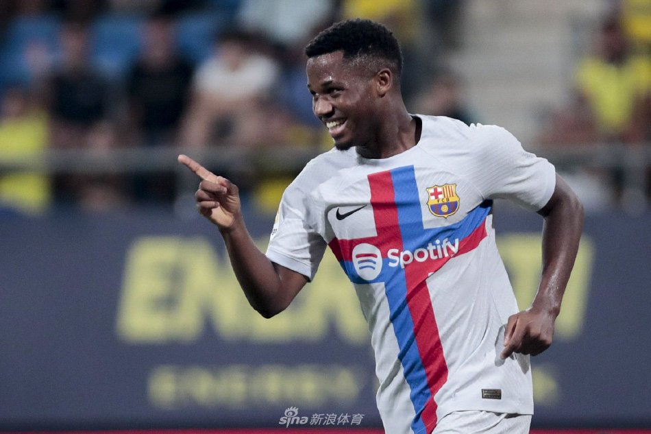 午进行逛街 午进行逛街