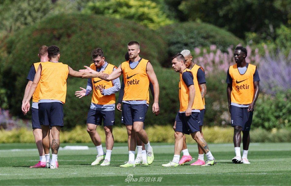 参考德罗赞 参考德罗赞