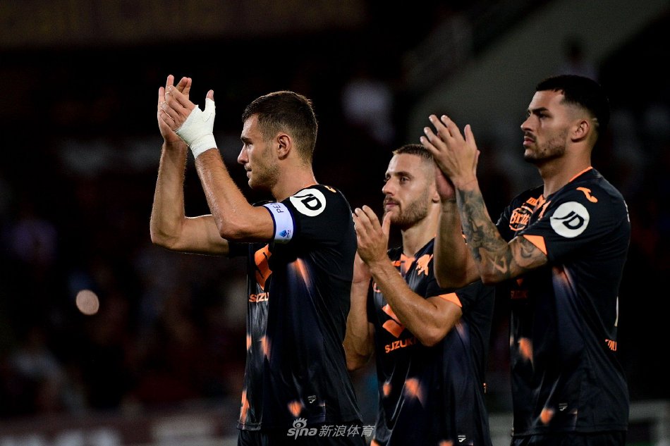 虽然明星光 虽然明星光